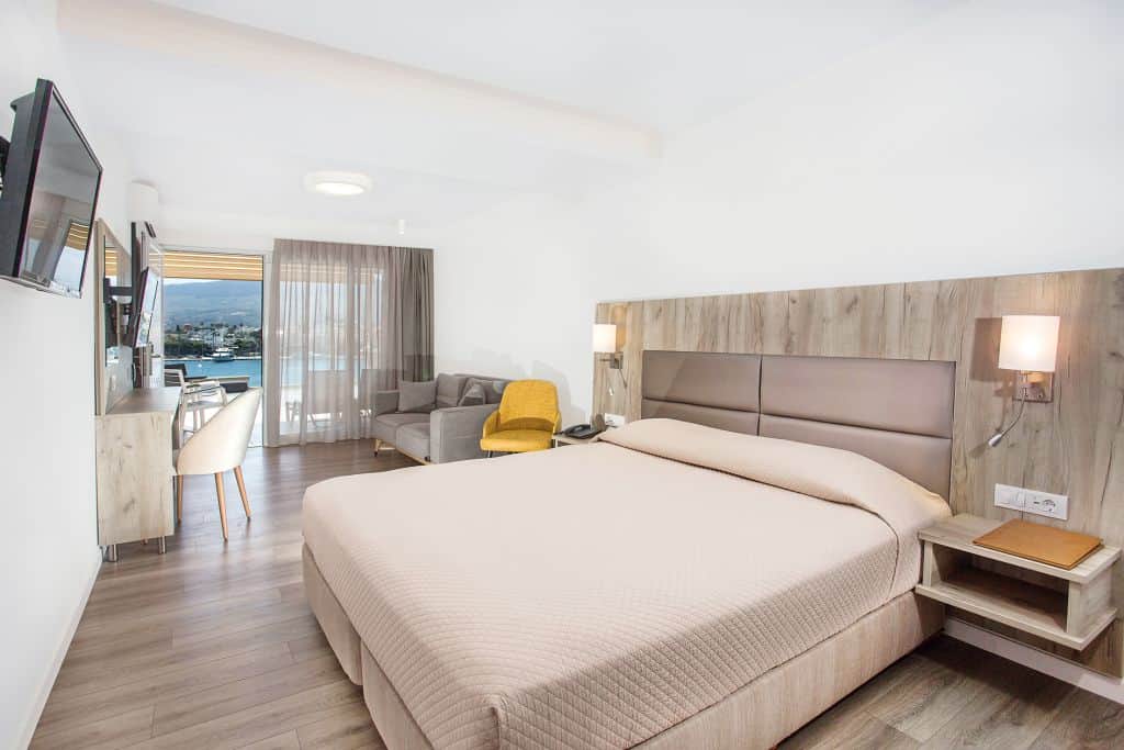 DELUXE PANORAMA DOUBLE ROOM